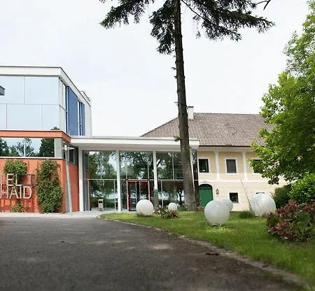 Szálloda Maxlhaid 4*