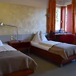 Ξενοδοχείο Maxlhaid